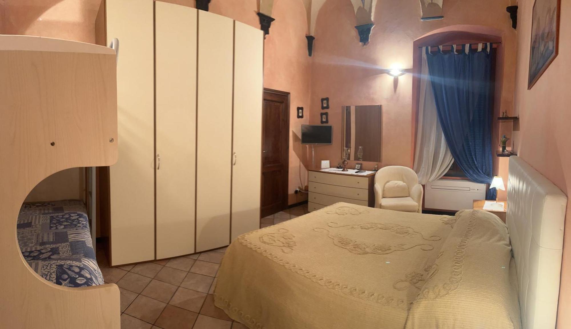 Casa Nives Apartment Imperia Exterior photo